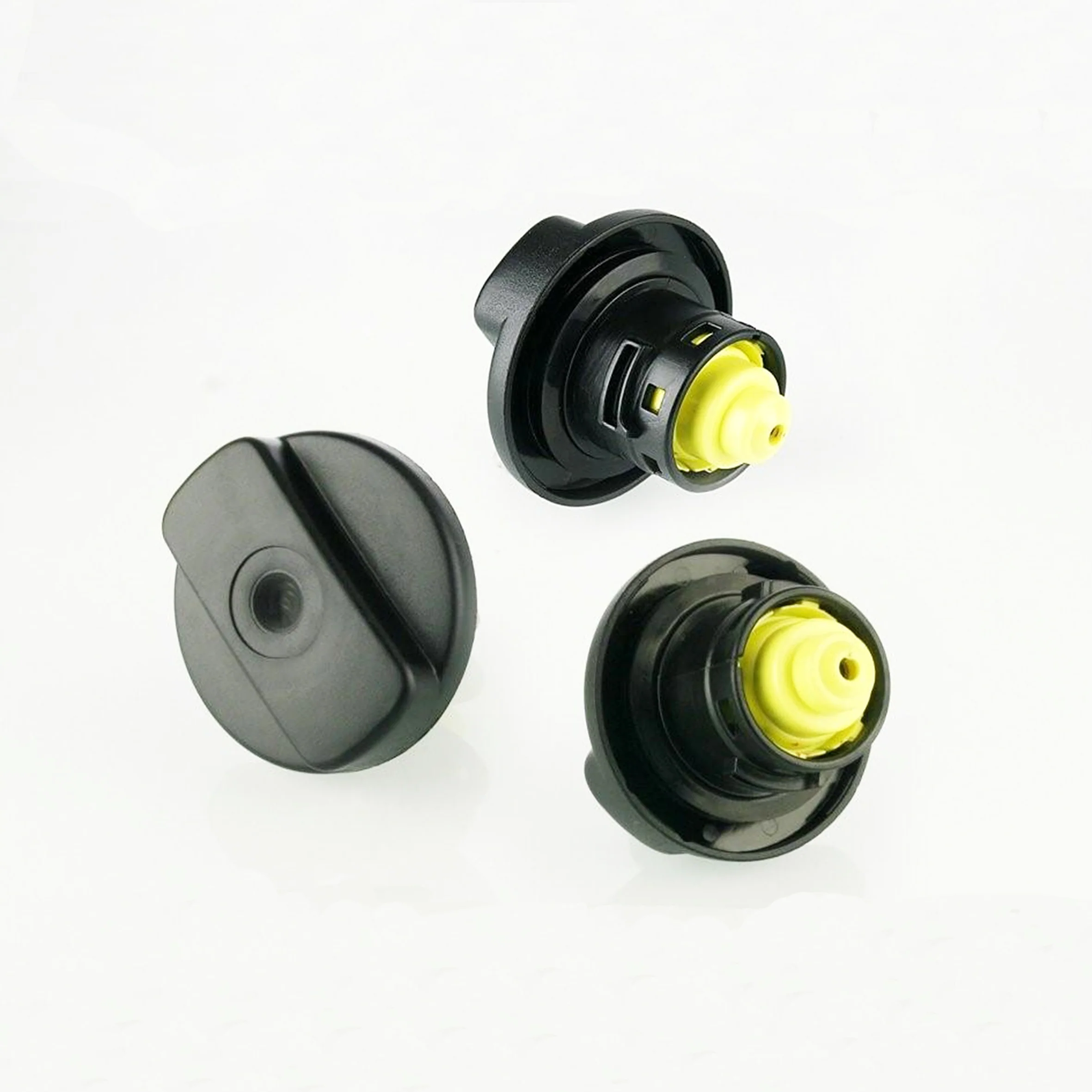 GLA-CLASS SUV Diesel Non Locking Fuel Cap DEC 2013 Onwards
